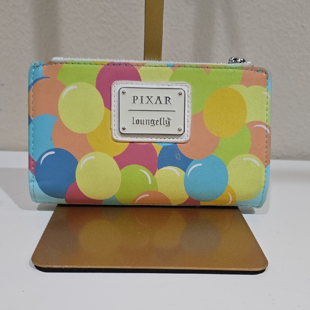 🩷Loungefly Pixar Multicolor Balloon Wallet